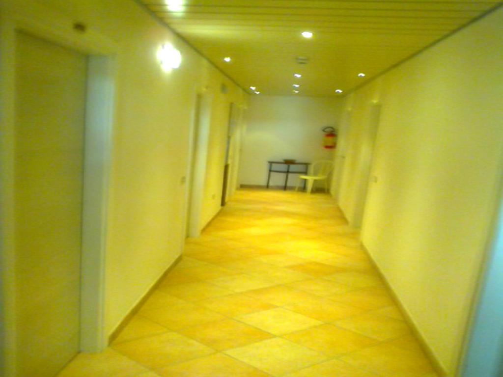 Hotel Galles Римини Экстерьер фото