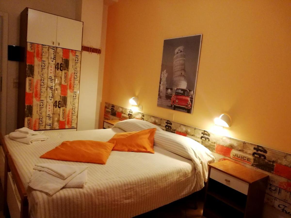 Hotel Galles Римини Экстерьер фото